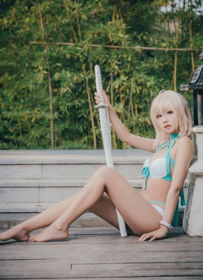 欧美女人美臀_BD国语在线播放